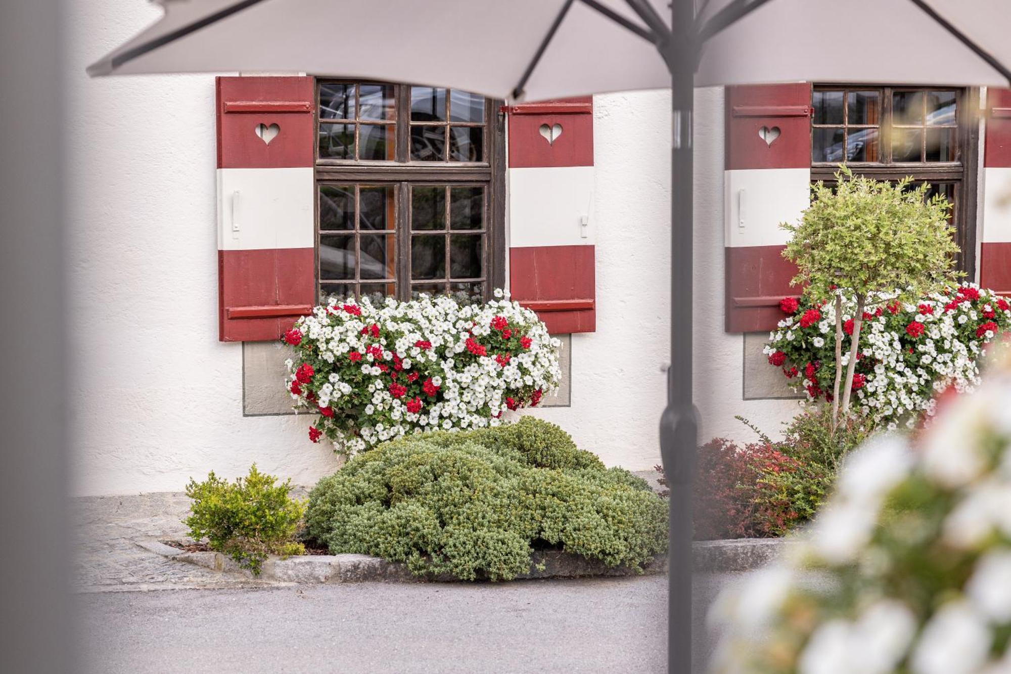 Aparthotel Ansitz Felsenheim Lermoos Luaran gambar